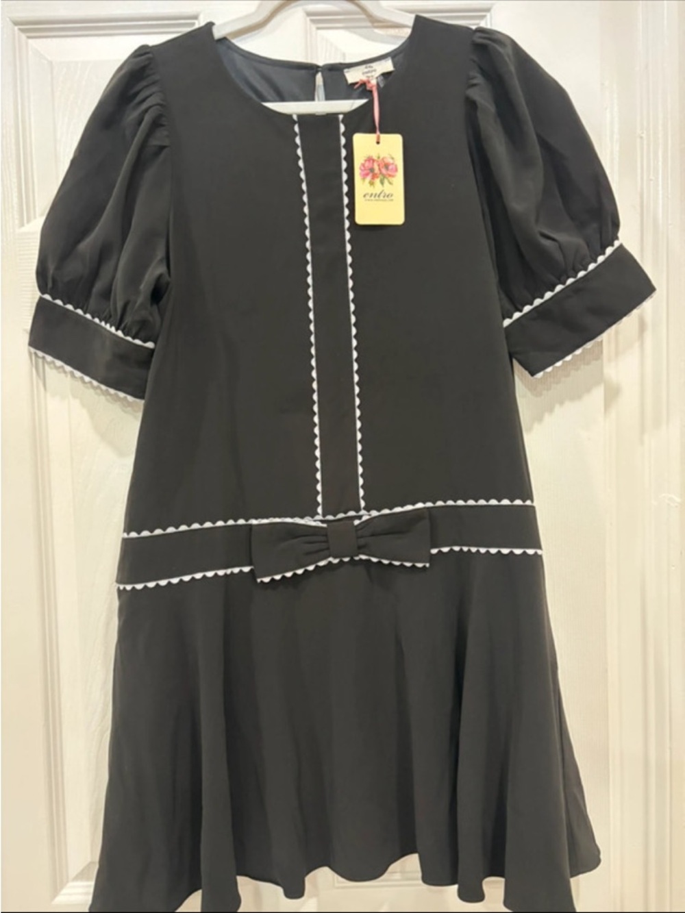 entro Black Mini Dress with White Scallop Trim and Bow - Picture 2 of 3